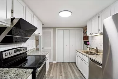 7750 Roswell Road #5A, Atlanta, GA 30350 - Photo 9