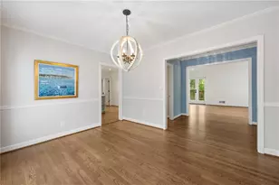 4573 Club Cir NE, Atlanta, GA 30319 - Photo 13