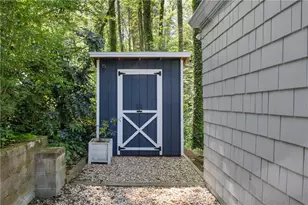 4573 Club Cir NE, Atlanta, GA 30319 - Photo 49