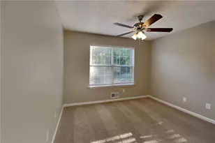 5039 Wesleyan Dr, Woodstock, GA 30189 - Photo 13