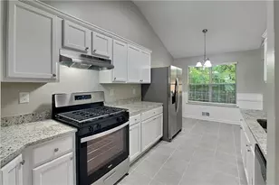 5039 Wesleyan Dr, Woodstock, GA 30189 - Photo 7
