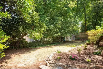 1825 Greystone Road NW, Atlanta, GA 30318 - Photo 35
