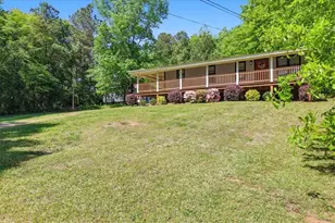 105 Lake St, Jefferson, GA 30549 - Photo 3