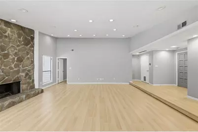 375 Creekside Court, Roswell, GA 30076 - Photo 13