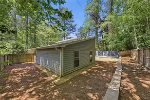 375 Creekside Ct, Roswell, GA 30076 - Photo 43