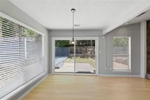 375 Creekside Ct, Roswell, GA 30076 - Photo 25