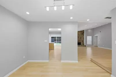 375 Creekside Court, Roswell, GA 30076 - Photo 19