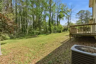 532 Valley Woods Cir SE, Conyers, GA 30094 - Photo 9