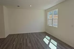 3560 Eagle Ct SW, Atlanta, GA 30331 - Photo 9