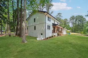 2452 King Arthur Circle, Atlanta, GA 30345 - Photo 25