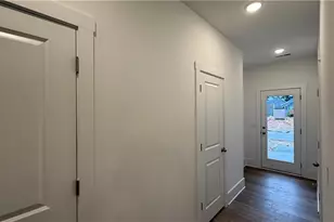 1613 Worley Wy NW, Atlanta, GA 30318 - Photo 11