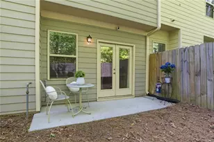 1406 Lanier Vista Dr, Sugar Hill, GA 30518 - Photo 25