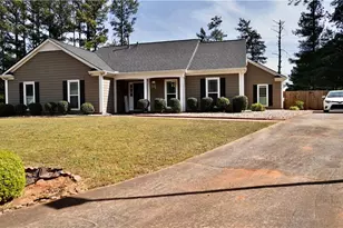 3662 Bowbridge Ln, Snellville, GA 30039 - Photo 3