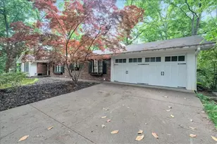 5592 Colton Dr, Atlanta, GA 30342 - Photo 37