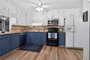 1408 Fairfield Dr SW, Lilburn, GA 30047 - Photo 11