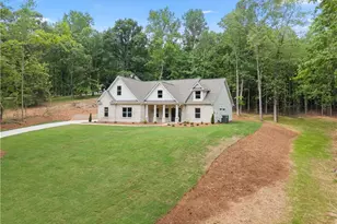 439 Oak Ridge Dr, Maysville, GA 30558 - Photo 3