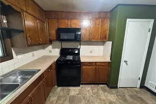 1130 Buckhurst Dr, Atlanta, GA 30349 - Photo 7