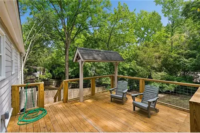 1881 Woodland Hills Avenue NW, Atlanta, GA 30318 - Photo 19