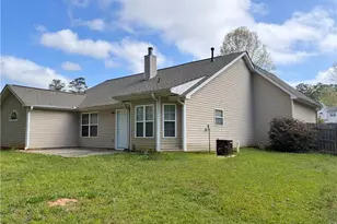 317 Peachtree Cir, Hampton, GA 30228 - Photo 5