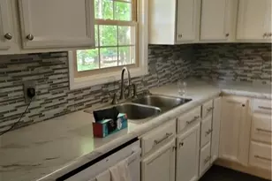 2212 Colonial Cir, Gainesville, GA 30501 - Photo 7