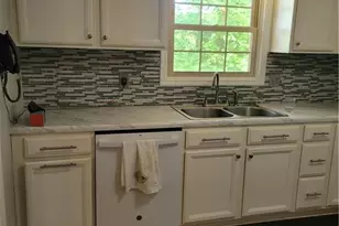 2212 Colonial Cir, Gainesville, GA 30501 - Photo 9