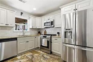 4489 Coventry Way NE, Roswell, GA 30075 - Photo 13