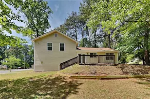 2263 Turtle Club Dr NE, Marietta, GA 30066 - Photo 17
