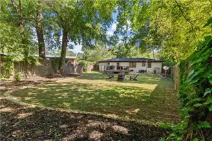 702 Burbank Dr, Smyrna, GA 30080 - Photo 21