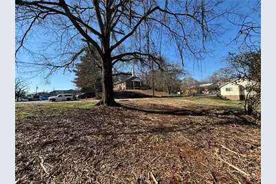 555 Lawrence Street NE, Marietta, GA 30060 - Photo 9