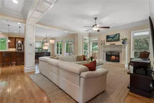 3698 Lakeview Dr, Tucker, GA 30084 - Photo 9