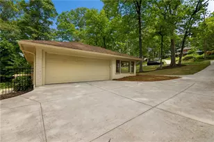 6748 Brandon Mill Rd, Sandy Springs, GA 30328 - Photo 43