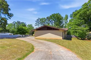 2989 Beechwood Dr, Lithia Springs, GA 30122 - Photo 3