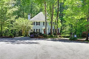 5602 Grist Stone Dr, Lilburn, GA 30047 - Photo 7