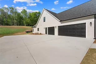 165 W Lake Blvd, Carrollton, GA 30116 - Photo 5