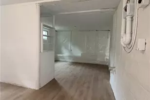 227 Upshaw St SW, Atlanta, GA 30315 - Photo 11