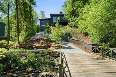 575 Mountain Way NE, Atlanta, GA 30342 - Photo 79