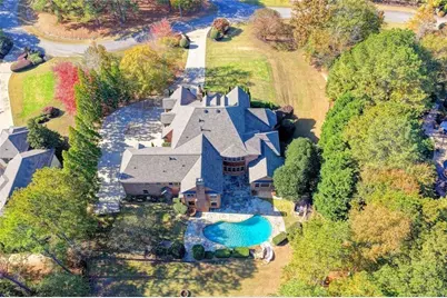 5669 Legends Club Circle, Braselton, GA 30517 - Photo 5