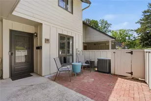 2540 Cedar Canyon Dr, Marietta, GA 30067 - Photo 3
