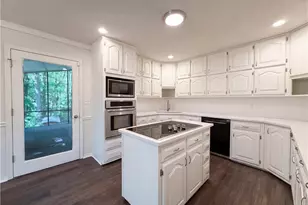 265 Oakhill Dr, Fayetteville, GA 30214 - Photo 11