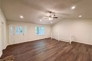 265 Oakhill Dr, Fayetteville, GA 30214 - Photo 9