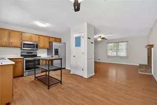 2810 Crystal Brooke Ln, Snellville, GA 30078 - Photo 17