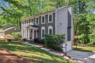 825 Crab Orchard Dr, Roswell, GA 30076 - Photo 3