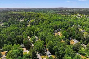 825 Crab Orchard Dr, Roswell, GA 30076 - Photo 25
