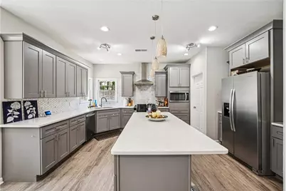 4810 Highland Lake Drive, Atlanta, GA 30349 - Photo 9