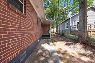 1871 E Farris Ave E, Atlanta, GA 30344 - Photo 27