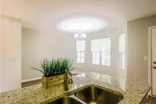 5823 Strathmoor Manor Cir, Lithonia, GA 30058 - Photo 9
