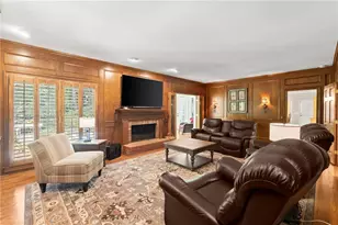935 Ivy Falls Dr, Sandy Springs, GA 30328 - Photo 15