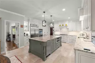 935 Ivy Falls Dr, Sandy Springs, GA 30328 - Photo 9