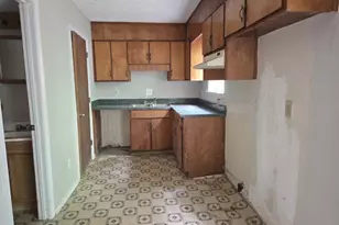 4701 Flat Shoals Rd, Union City, GA 30291 - Photo 3