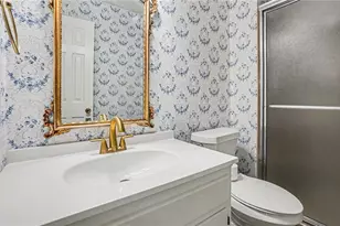 2080 Castle Lake Dr, Tyrone, GA 30290 - Photo 17